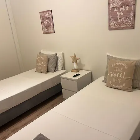 Modern Twin Room With A Balcony Montijo Exterior photo