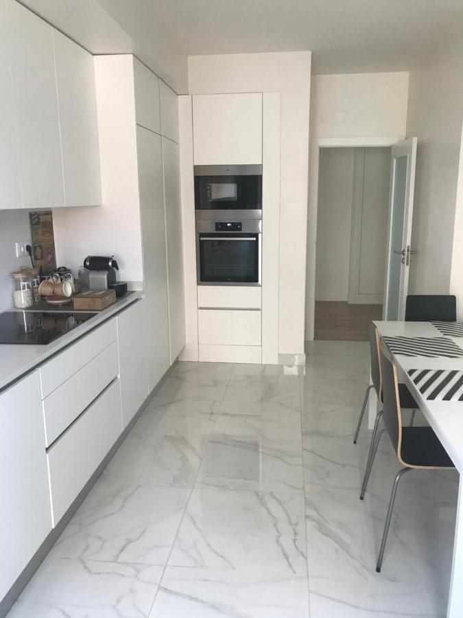 Modern Twin With A Balcony Homestay Montijo