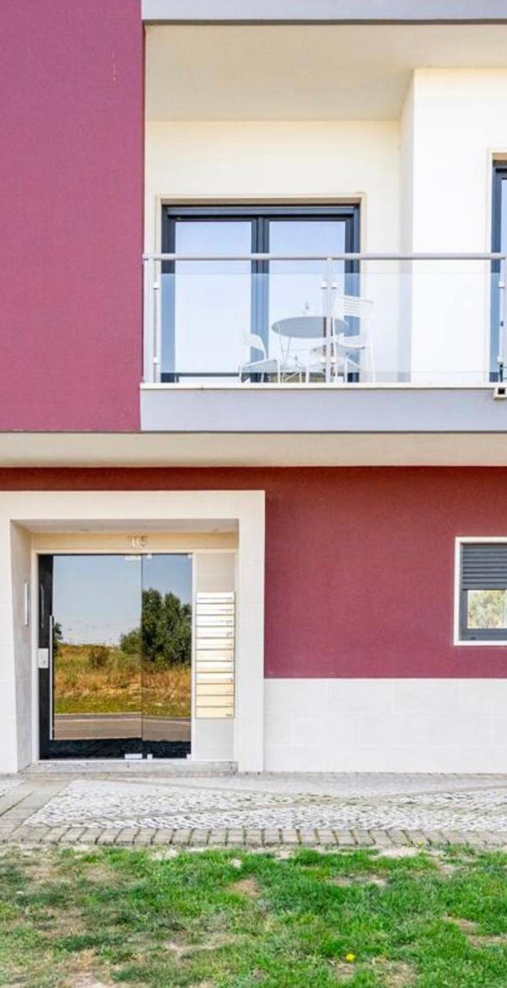 Homestay Modern Twin With A Balcony